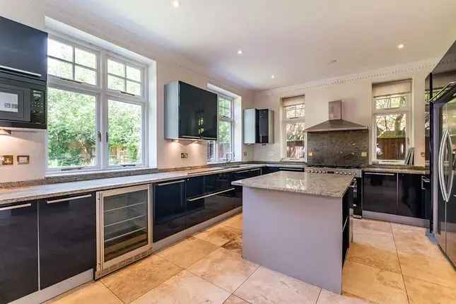 Detached house to rent in Kingston Vale, London SW15