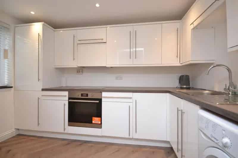 1 Bedroom Apartment for Sale Near Shenfield High Street