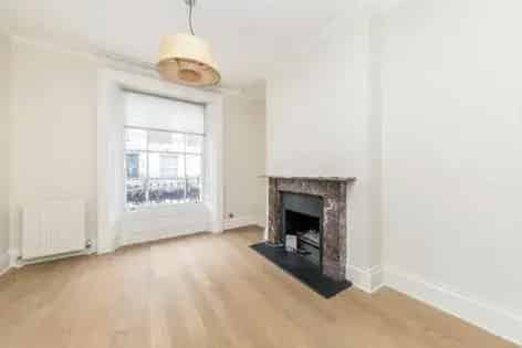 3 Bedroom House 439 m² London