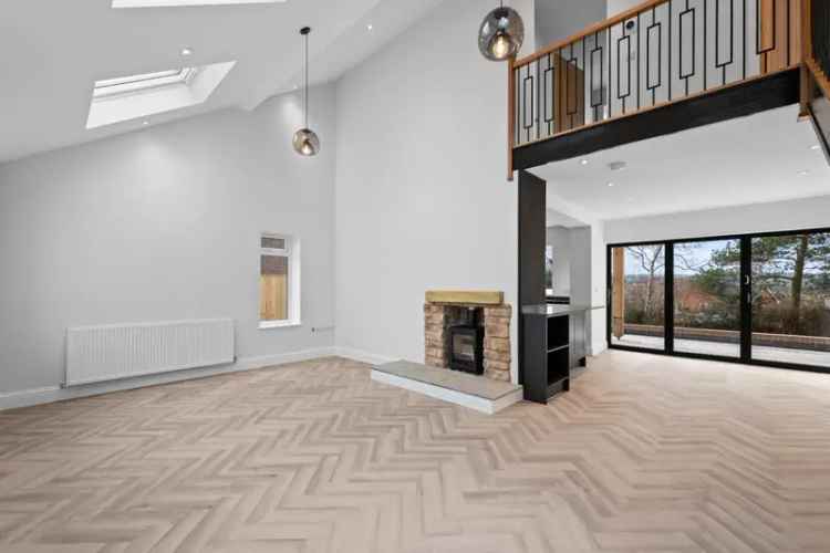 5 Bedroom Detached House To Let