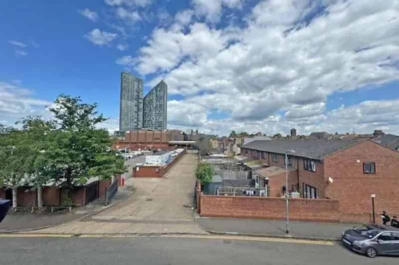 1 Bedroom Retirement Flat for Sale in Ilford