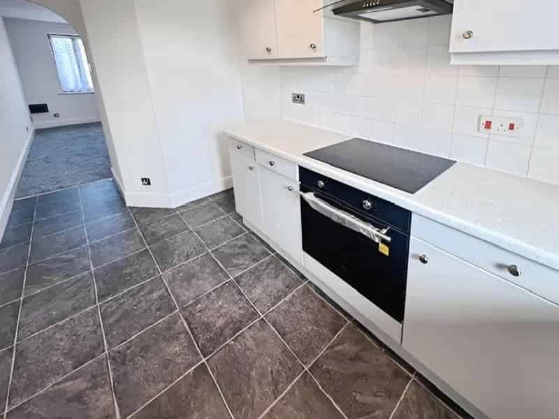 1 Bedroom Flat To Let Available 28042025