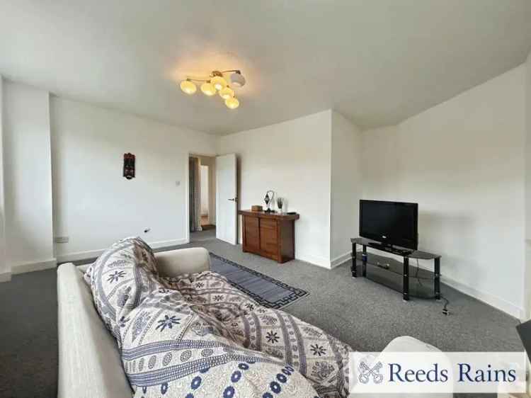 2 Bedroom Flat for Sale Near Media City Salford M5