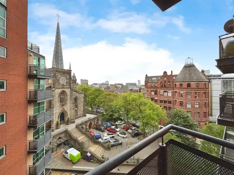 1 Bedroom Flat Leeds City Centre Apartment For Sale