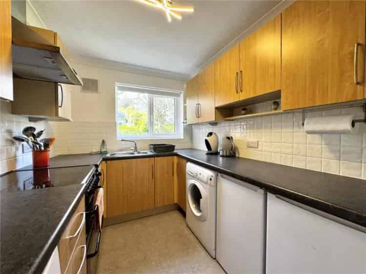 1 Bedroom Apartment for Sale near Bournemouth Gardens