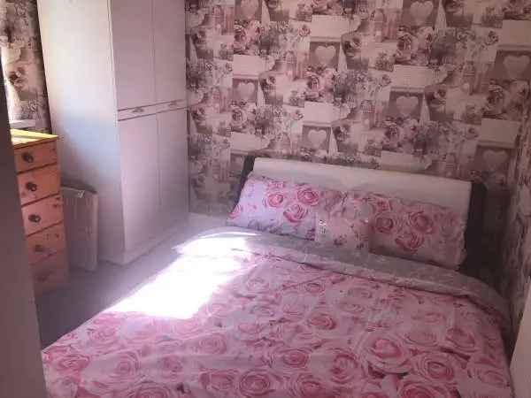 House For Rent in Kirklees, England