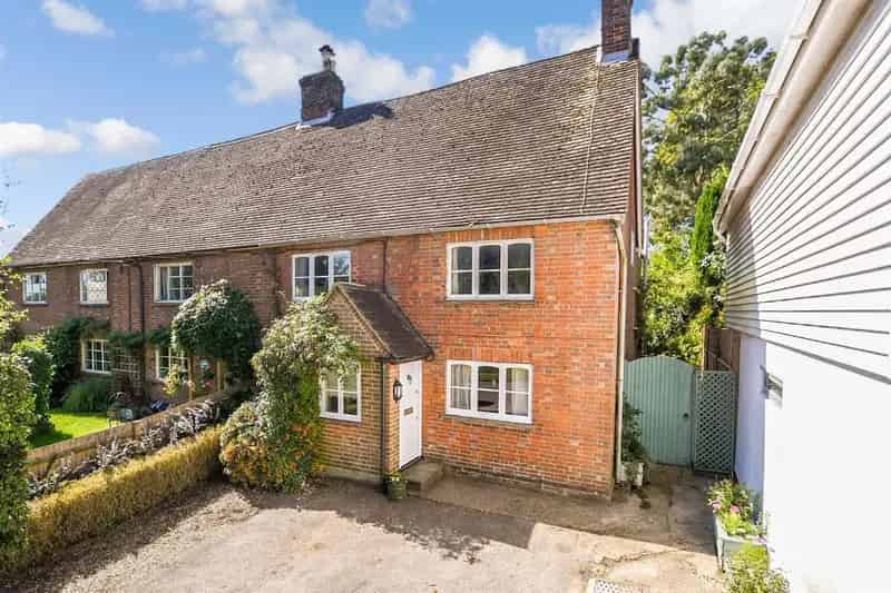 4 Bedroom Semi-Detached House for Sale Near Ashdown Forest