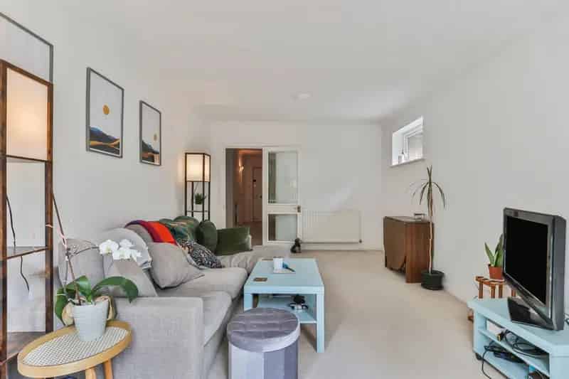 2 Bedroom Flat For Sale Dean Park Bournemouth
