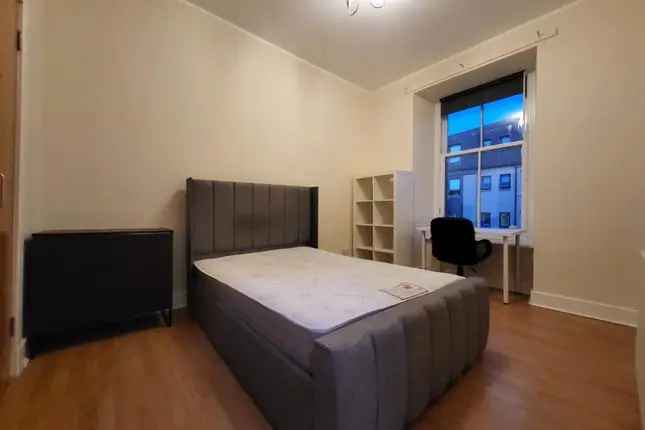 Flat to rent in Brechin Street, Finnieston, Glasgow G3