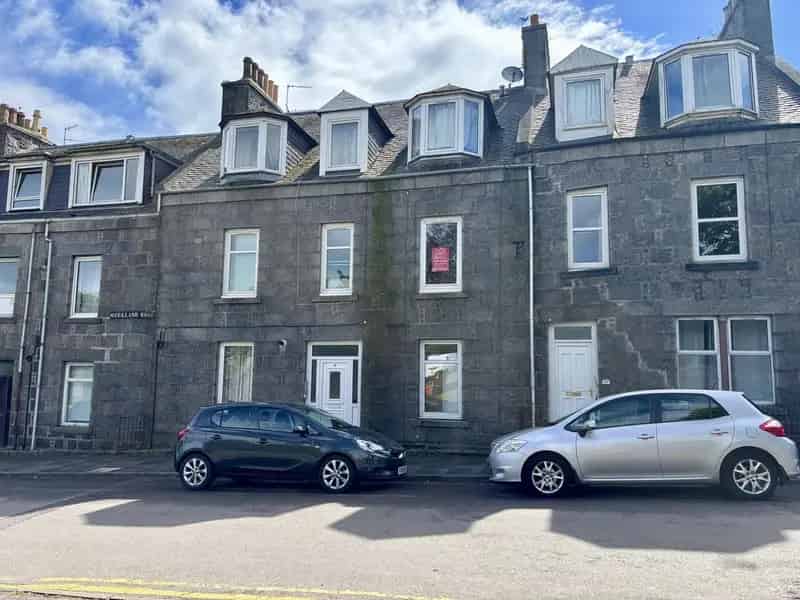 1 Bedroom Flat for Sale Aberdeen High Rental Potential