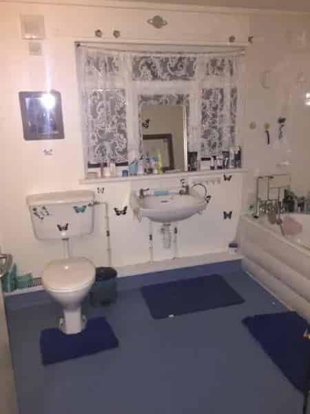 4 Bedroom House with Large Garden and Convertible Downstairs Room