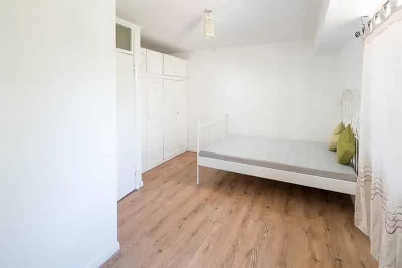 2 bedroom Flat
 To Let