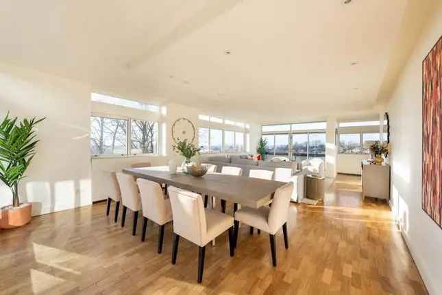 Luxury 4-Bedroom Penthouse for Sale in Hampstead