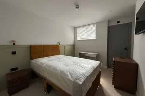 6 Bedroom En-Suite House Share Southampton July 2025
