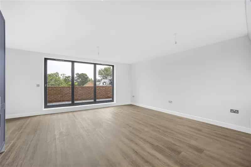 2 Bedroom Apartment Wokingham Town Centre