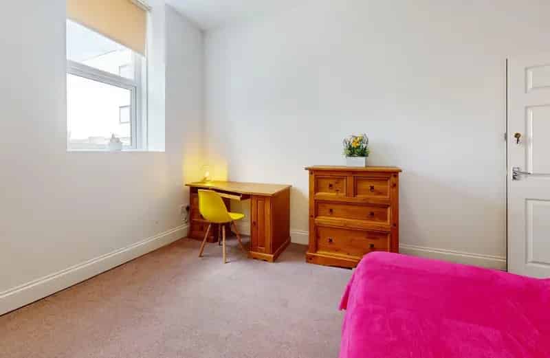 5 Bedroom Student Flat Near Plymouth University All Bills Included