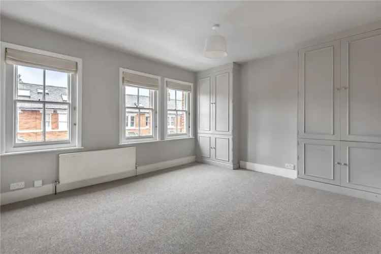 3 Bedroom House Winchester City Centre Close Train Station
