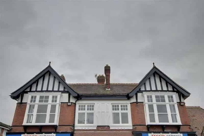 2 Bed Flat for Sale in Old Portsmouth with Parking