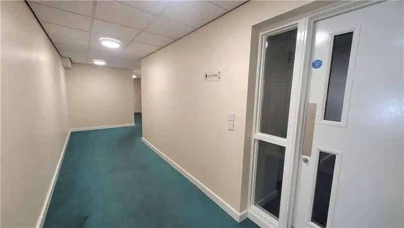 2 Bed City Centre Apartment For Sale Chain Free Allocated Parking