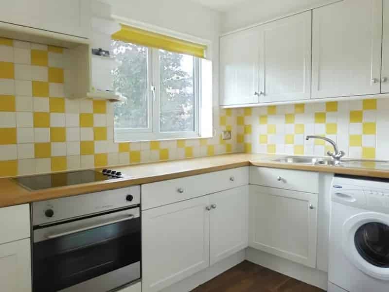 Studio Flat to Rent - Allocated Parking and Modern Amenities