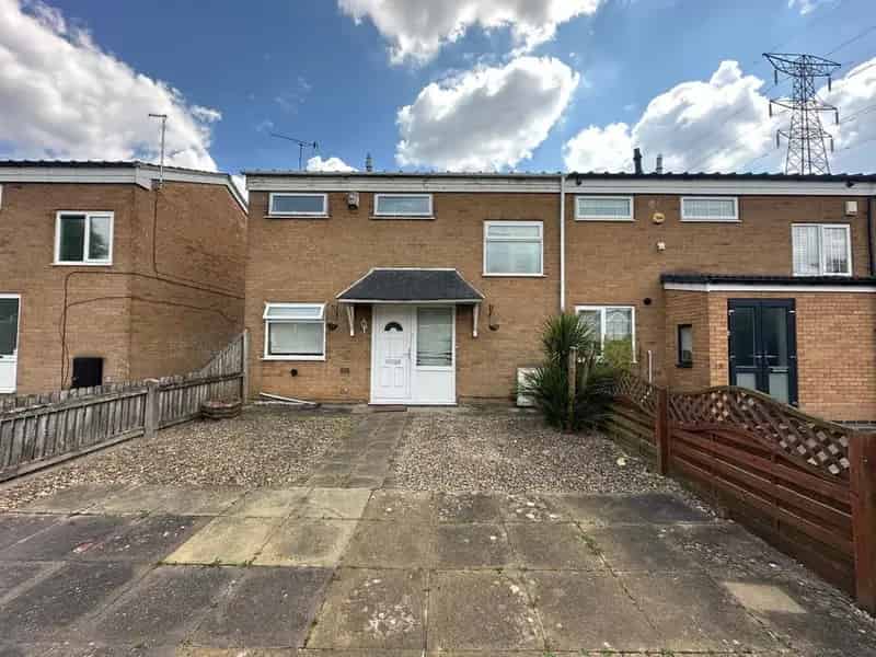 2 Bedroom End Terrace House for Sale