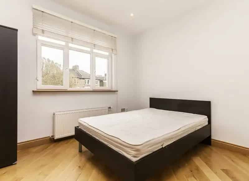 Refurbished One Bedroom Apartment near West Ealing Station
