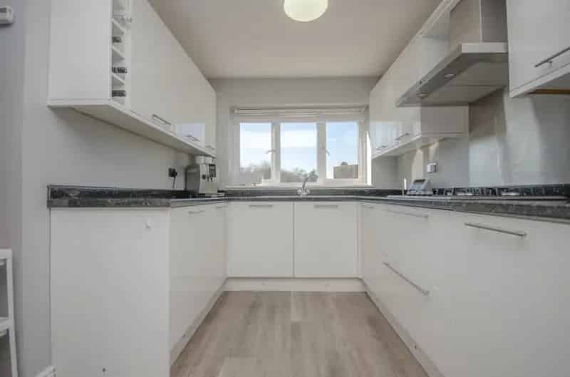 3 Bedroom Townhouse For Sale