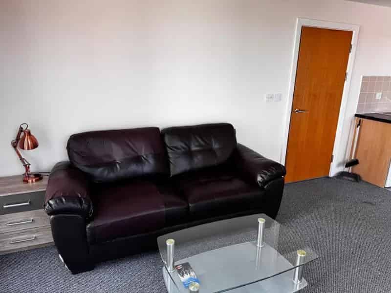 1 Bedroom Apartment Liverpool City Centre - Modern Flat with Balcony