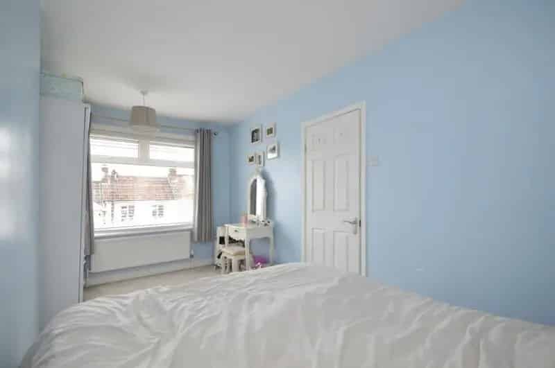 3 Bed House for Sale No Onward Chain