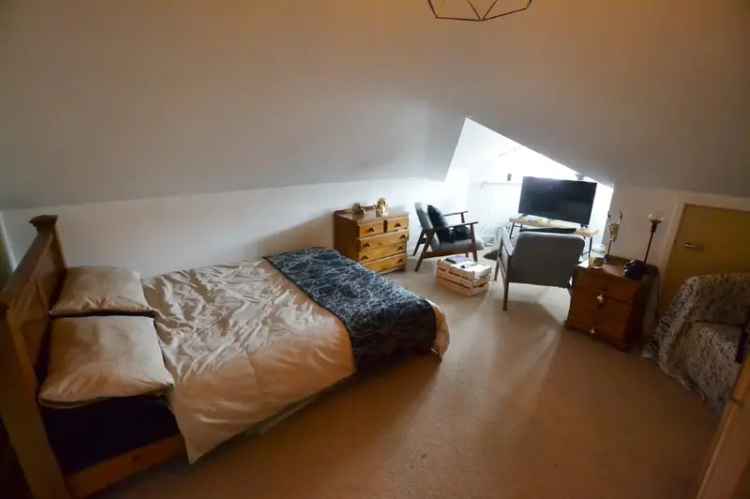 Apartment For Sale in Coventry, England