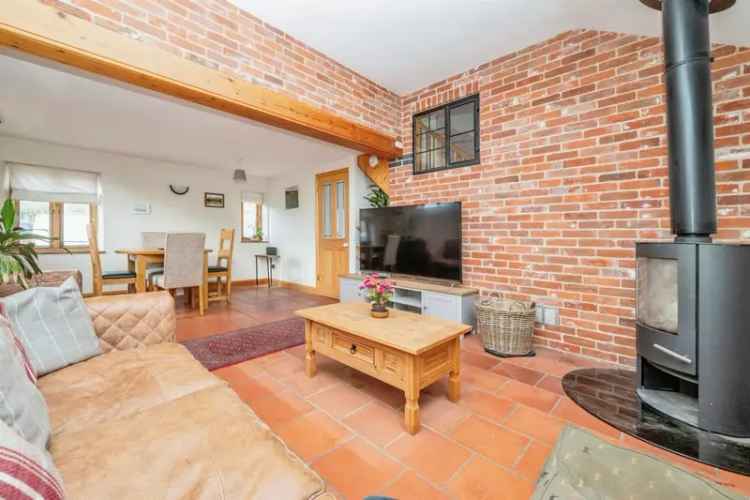 Charming Detached House Near Village Green Aldborough