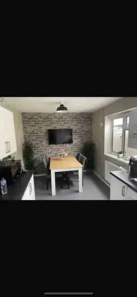 Family Home: Kitchen Diner, Large Living Room, Good Size Bedrooms