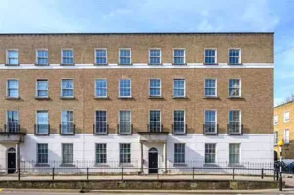 Spacious 2-Bedroom Flat near Liverpool Road London