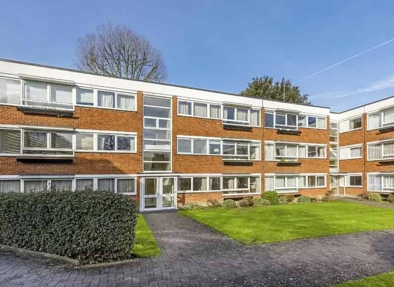 Spacious 2 Double Bedroom Apartment in Richmond