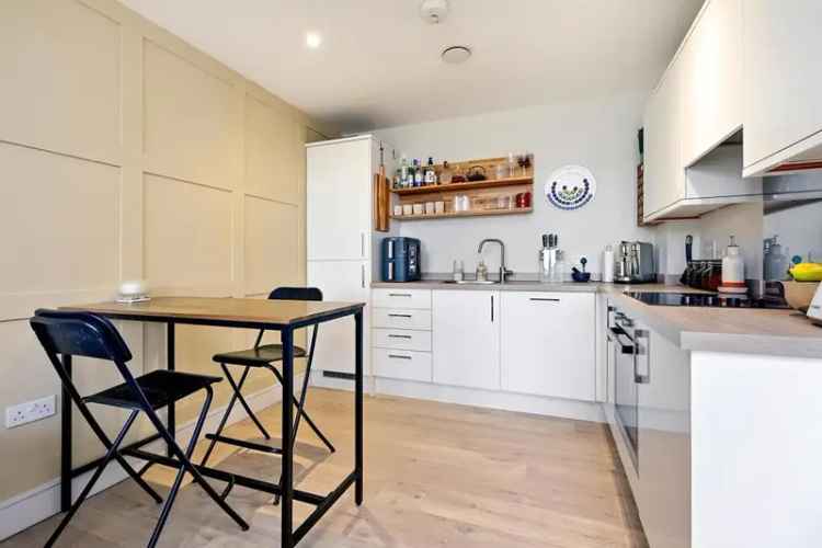 1 Bedroom Flat for Sale Cranbourne CASH BUYERS ONLY