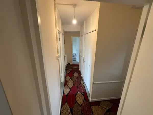 Spacious Flat near Barnes Station SW15