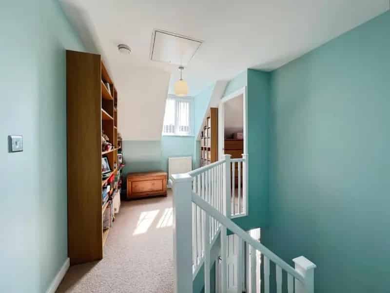 5 Bed Detached House for Sale in Hawkinge