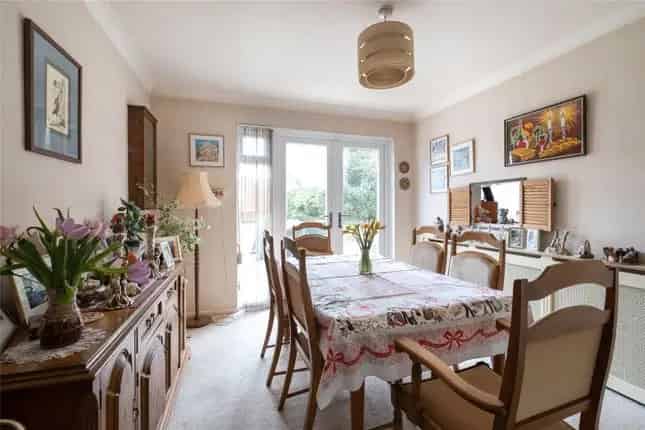 Detached House for Sale Kingston Hill KT2