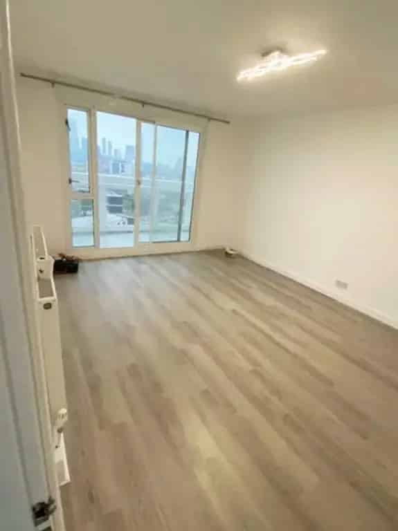 2 Bedroom Flat to Rent Near Devons Road DLR