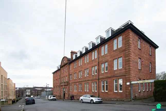 Flat for sale in Quarrybrae Street, Glasgow G31