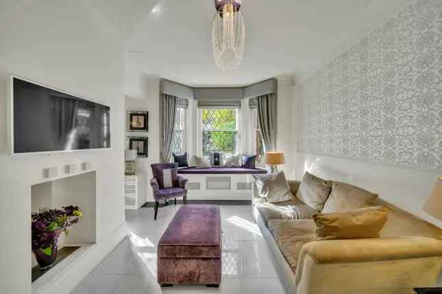 Flat for sale in St Andrews Mansions, Dorset Street, Marylebone, London W1U, United Kingdom