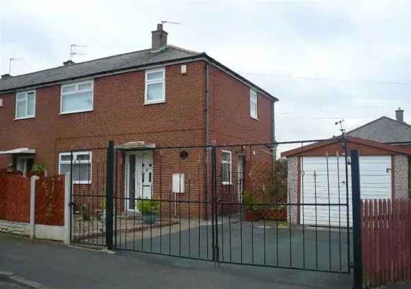 House For Rent in Kirklees, England