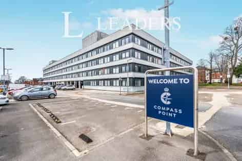 1 Bed Flat 21m² Southampton Modern Open Plan Apartment Near Hospital