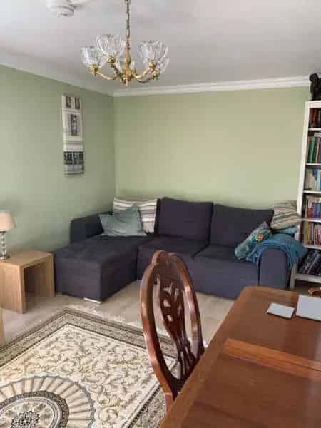 Two Bedroom Flat Near Underground Station