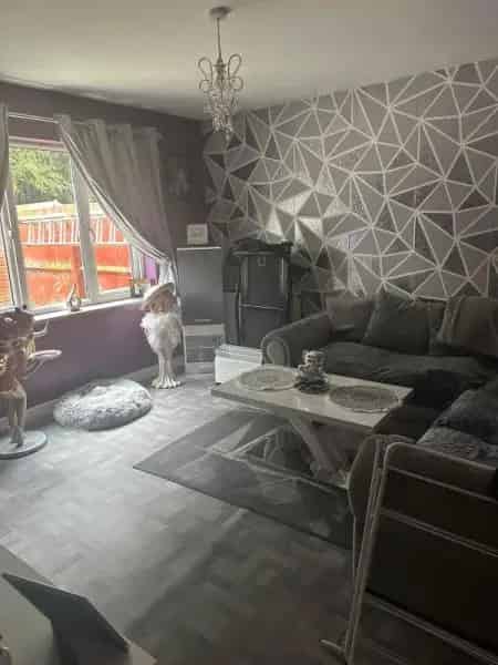 1-Bed Flat Welshpool - Seeking 1-2 Bed Property Shropshire Ayrshire