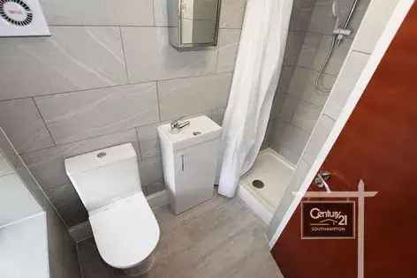 3 Bed 2 Bath Apartment Southampton Near University