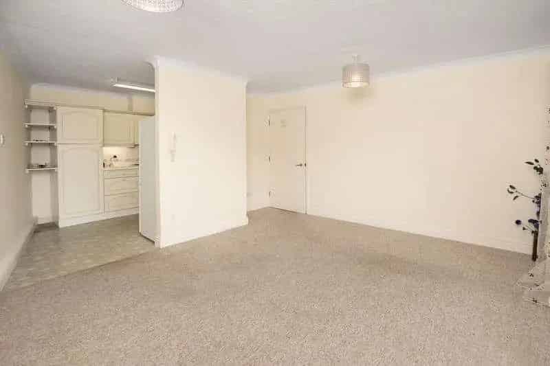 2 Bed Sea View Apartment Morgans Quay