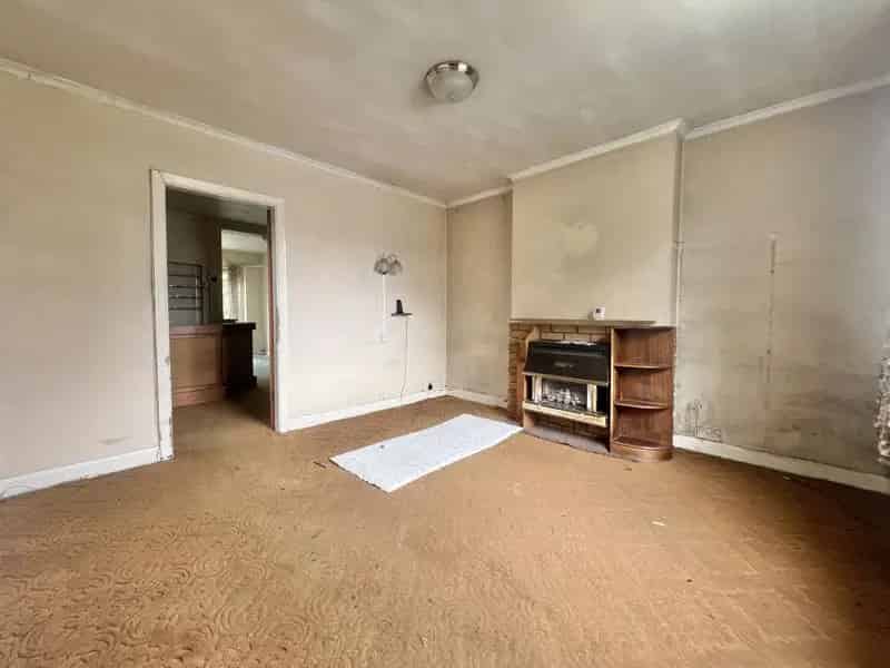 3 Bedroom Detached House to Rent