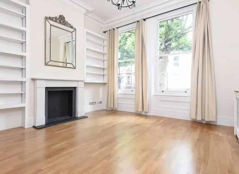 Two Double Bedroom Apartment with Private Garden SW5