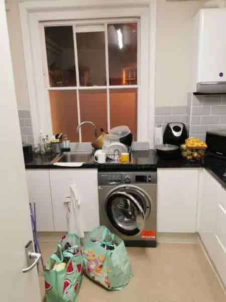 2 Double Bedroom 1st Floor Flat with Green Space